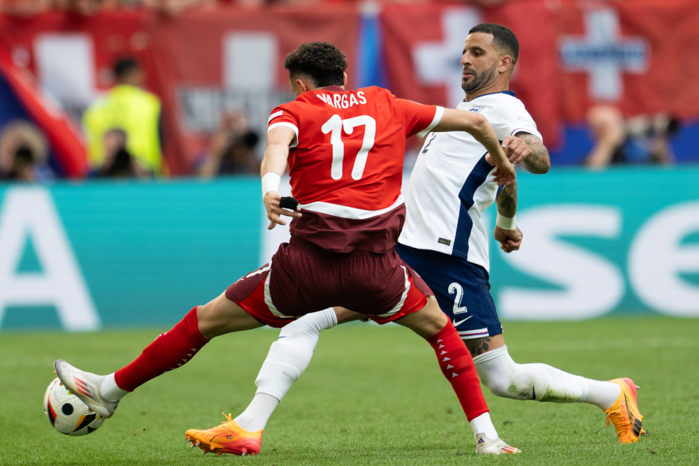 备受瞩目的 备受瞩目的